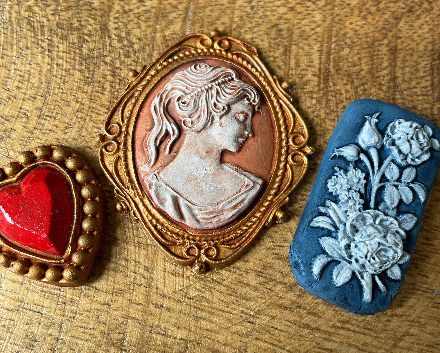 IOD Cameo Mould